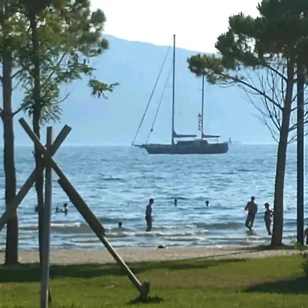 Au Bord De Mer, Grande Terrasse!